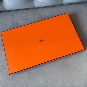 HERMES Goods Box 15.25x8.90x0.90 inches +Ribbon